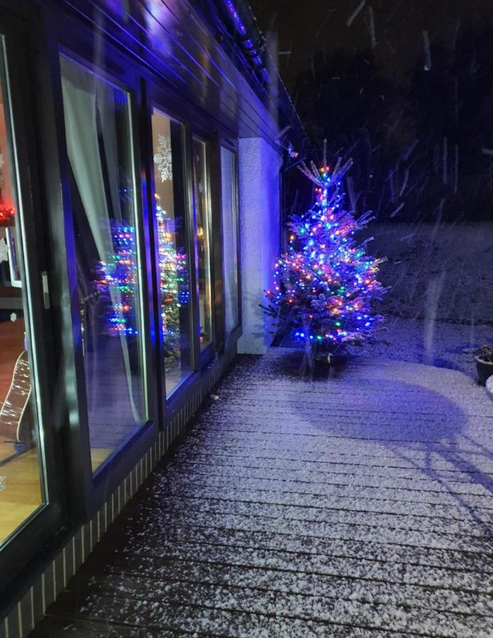 Lindas Retreats Self Catering Accommodation 1 Bedroom Cottage Or 3 Bedroom House Tomintoul Exteriör bild