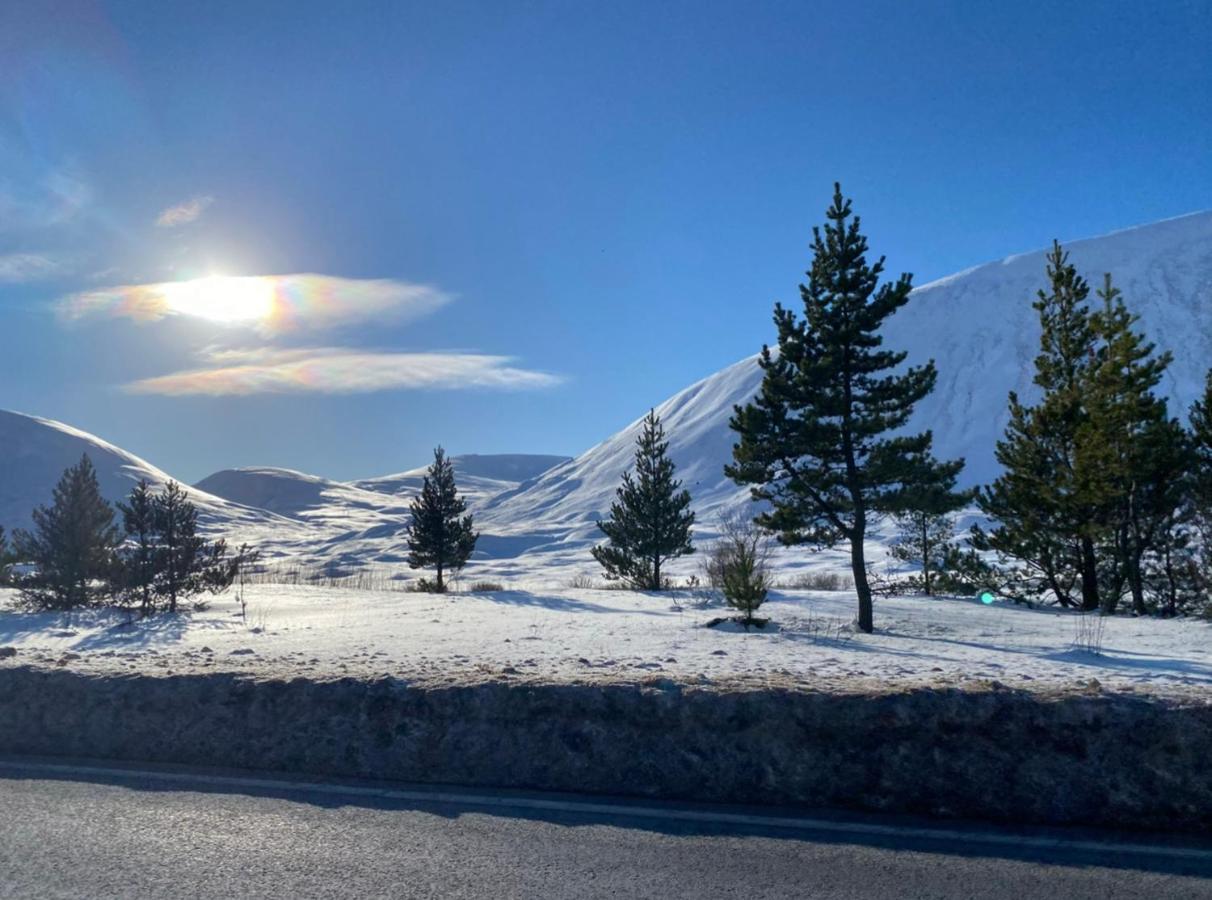 Lindas Retreats Self Catering Accommodation 1 Bedroom Cottage Or 3 Bedroom House Tomintoul Exteriör bild