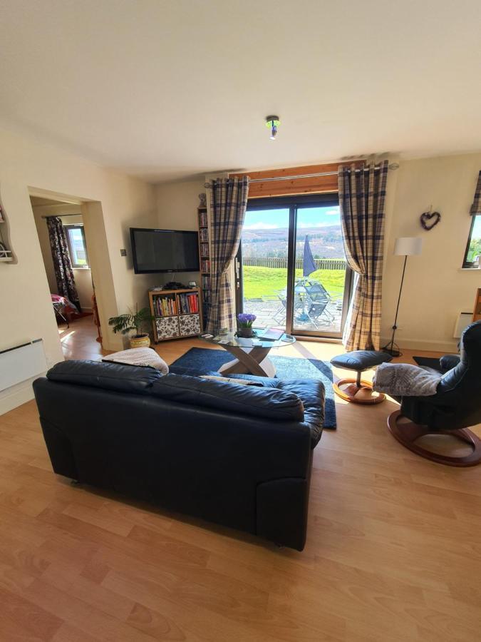 Lindas Retreats Self Catering Accommodation 1 Bedroom Cottage Or 3 Bedroom House Tomintoul Exteriör bild